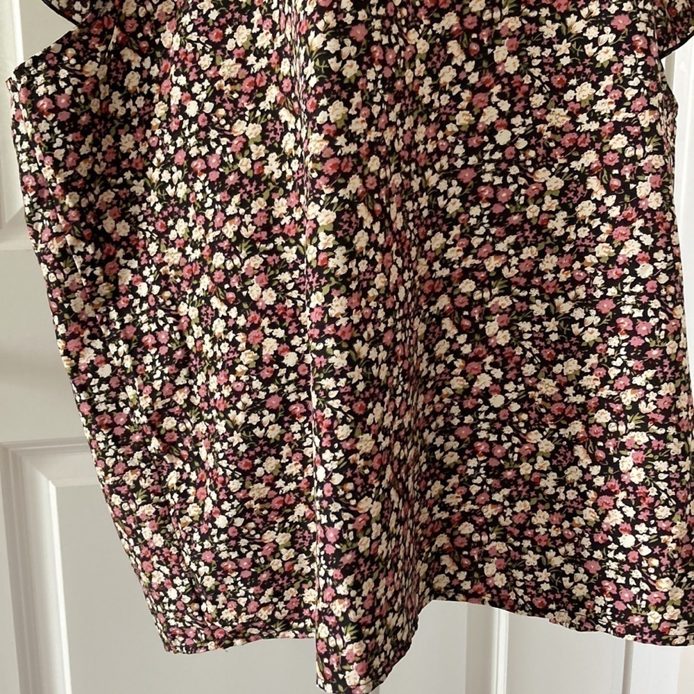 Emery Rose 4XL blouse floral purple black ruffles - Picture 5 of 12